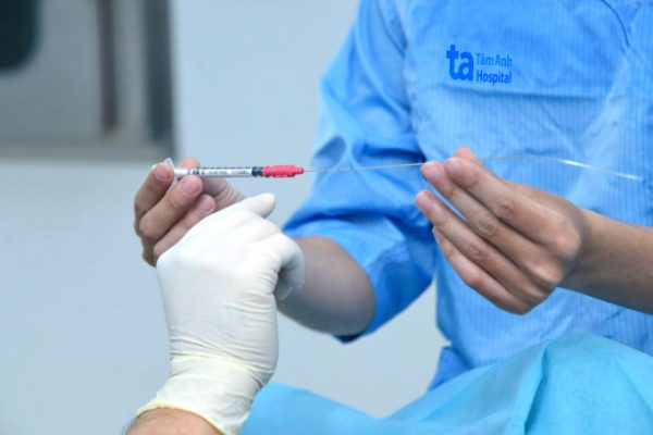 IVF: Nên chuyển phôi ngày 5 hay ngày 6 để tăng thành công?
