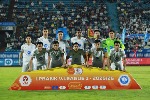 V-League: Nam Định Suýt Dùng Thủ Môn Đá Tiền Đạo!