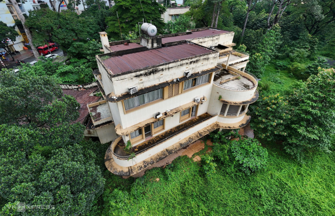 Một trong 7 biệt thự ở khu đất số 1 Lý Thái Tổ, tháng 10/2024. Ảnh: Quỳnh Trần