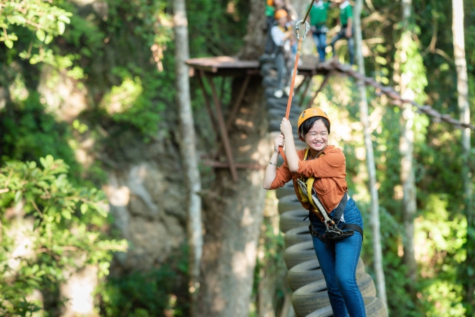 Trượt zipline là hoạt động được nhiều du khách yêu thích tại Luang Prabang, Lào. Ảnh: Discovery Laos