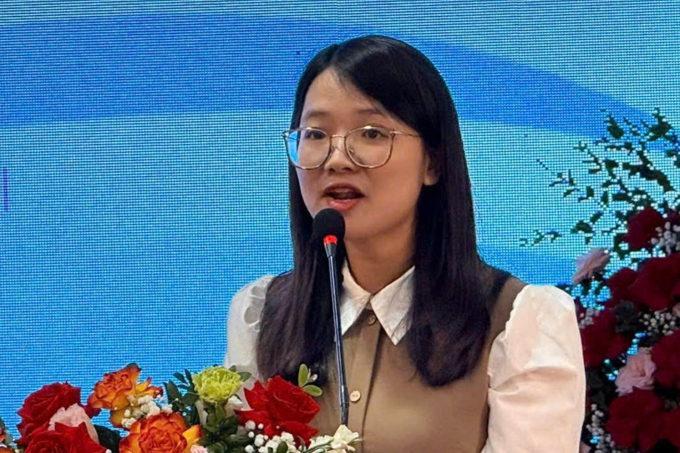 Tác giả Lê Thị Ngọc Trâm tại sự kiện. Ảnh: Công Bắc