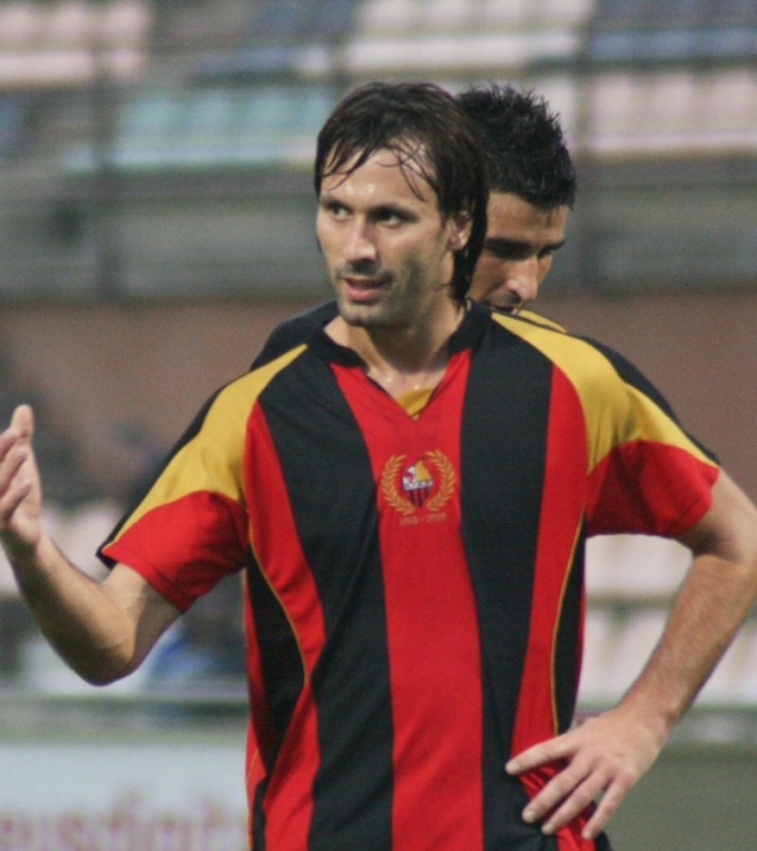 Manolo thời còn là cầu thủ. Ảnh: El Puntavui