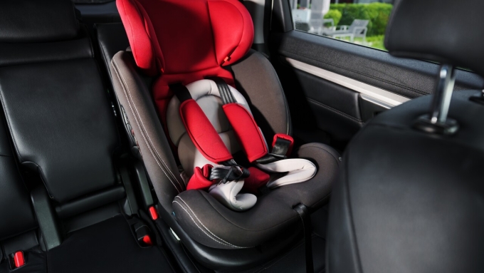 Ghế trẻ em dạng lắp xuôi. Ảnh: Katc