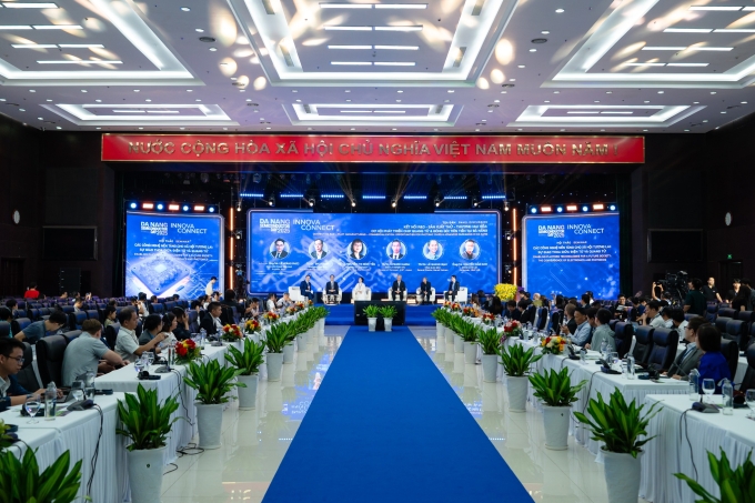 Sự kiện InnovaConnect diễn ra tại Đà Nẵng vào cuối tháng 8, thu hút đông đảo nhà khoa học, đại diện các sở, ngành tham gia. Ảnh: VFP