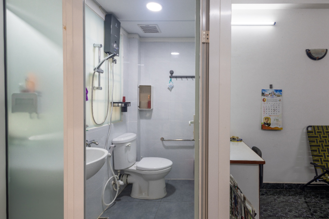 Máy bơm SFA có thể lắp đặt kín, ẩn sau bồn cầu. Ảnh: SFA