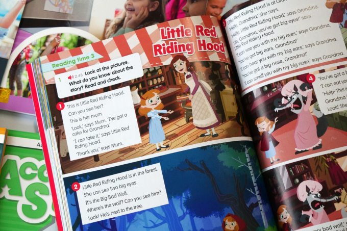 Hình ảnh trong sách sinh động, gần gũi. Ảnh: MCBooks