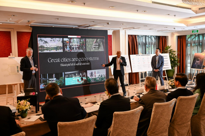 Đại diện duy nhất từ Nhật Bản – Nikken Sekkei trình bày phương án về hệ sinh thái toàn diện cho sân bay Gia Bình. Ảnh: Masterise Group