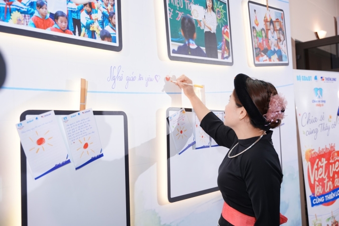 Thiên Long đồng hành cùng Chia sẻ cùng thầy cô suốt 11 năm qua.  Ảnh: Thiên Long