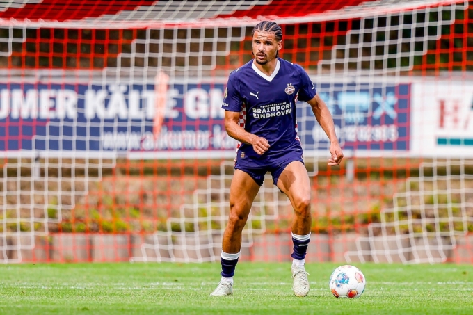 Obispo trong màu áo PSV tại giải VĐQG Hà Lan. Ảnh: ED.nl