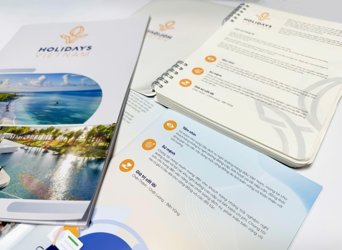 Giá trị cốt lõi được truyền tải các ấn phẩm của công ty. Ảnh: Holidays Việt Nam