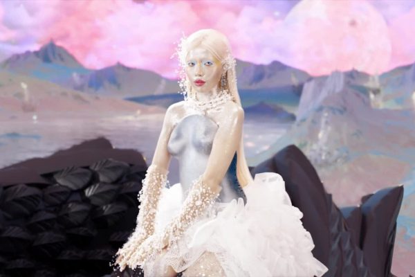 Phùng Khánh Linh: Bí quyết sống kiên nhẫn