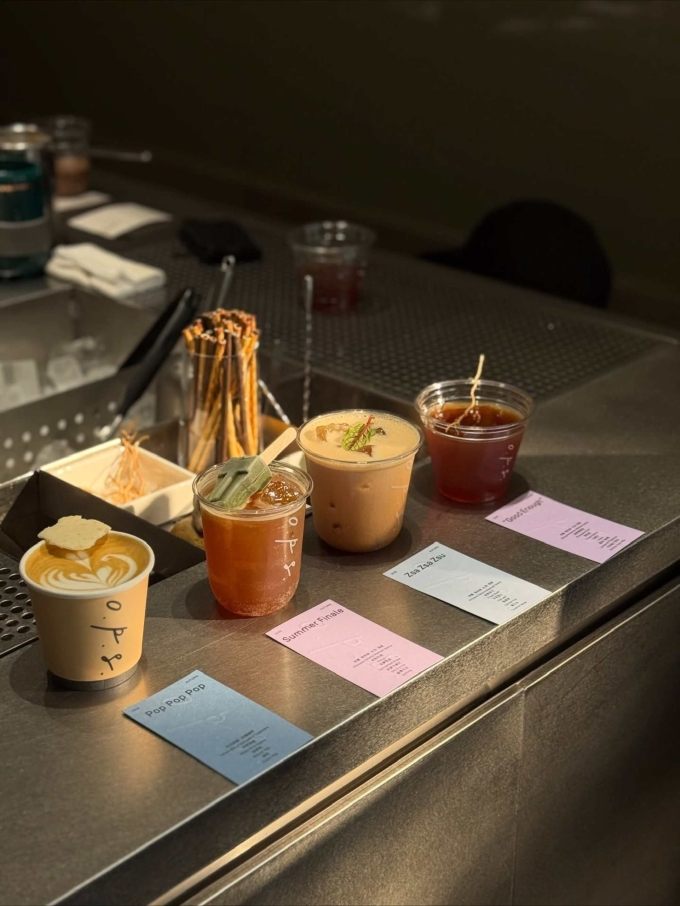 Thượng Hải bùng nổ quán cà phê, hút khách bởi sáng tạo điên rồ - 2