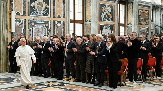 Giáo hoàng Leo XIV trong buổi tiếp kiến các nghệ sĩ điện ảnh tại Vatican. Ảnh: Vatican Media