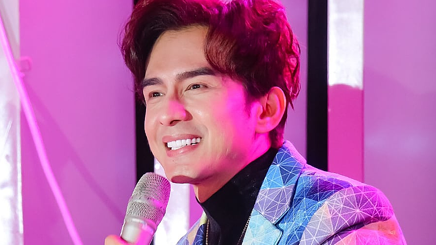 Đan Trường với liên khúc nhạc dance "Còn lại một mình"