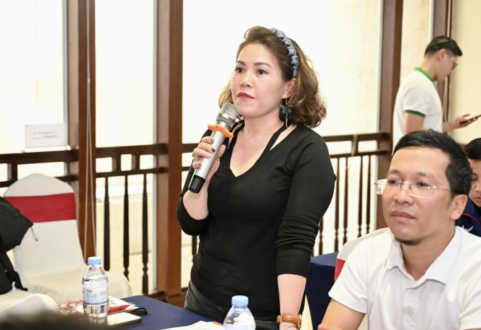 VĐV đặt câu hỏi cho BTC. Ảnh: Giang Huy