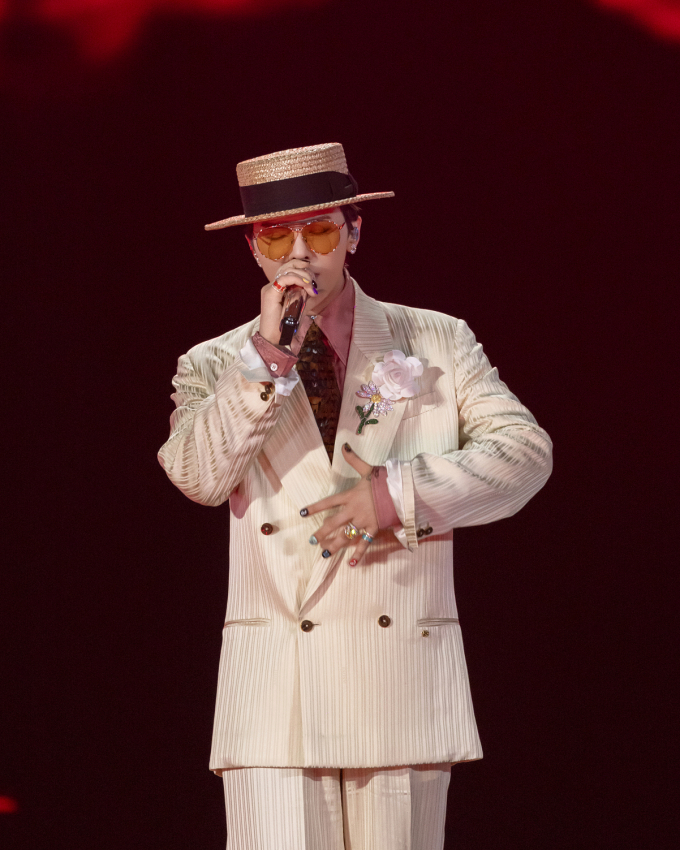 G-Dragon trong concert ở Việt Nam. Ảnh: Ban tổ chức cung cấp