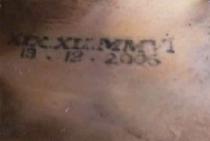 Hình xăm trên cơ thể nạn nhân được phát hiện ở Hưng Yên có ngày sinh trùng khớp với Yến Nhi. Ảnh: Hùng Lê