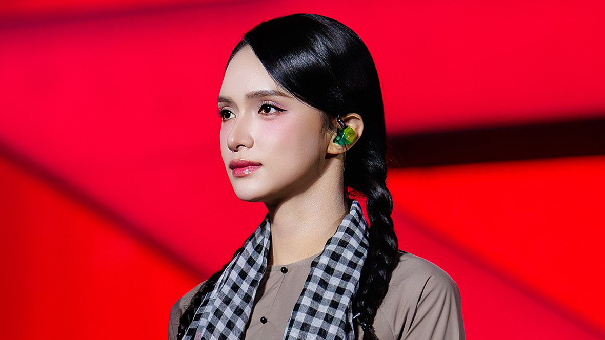 Hương Giang đến Phú Yên tiếp tế nhu yếu phẩm