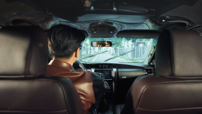 Cần gạt mưa Bosch là công cụ đắc lực cho Huy Trần trong mỗi chuyến đi. Ảnh: Bosch