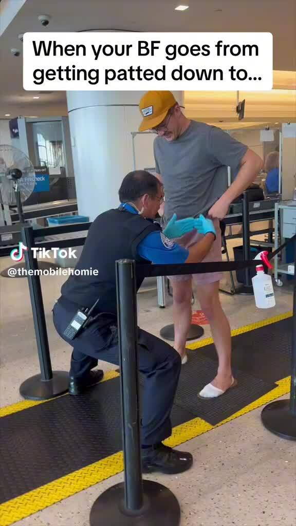 Ký hiệu ít người muốn nhìn thấy trên vé máy bay