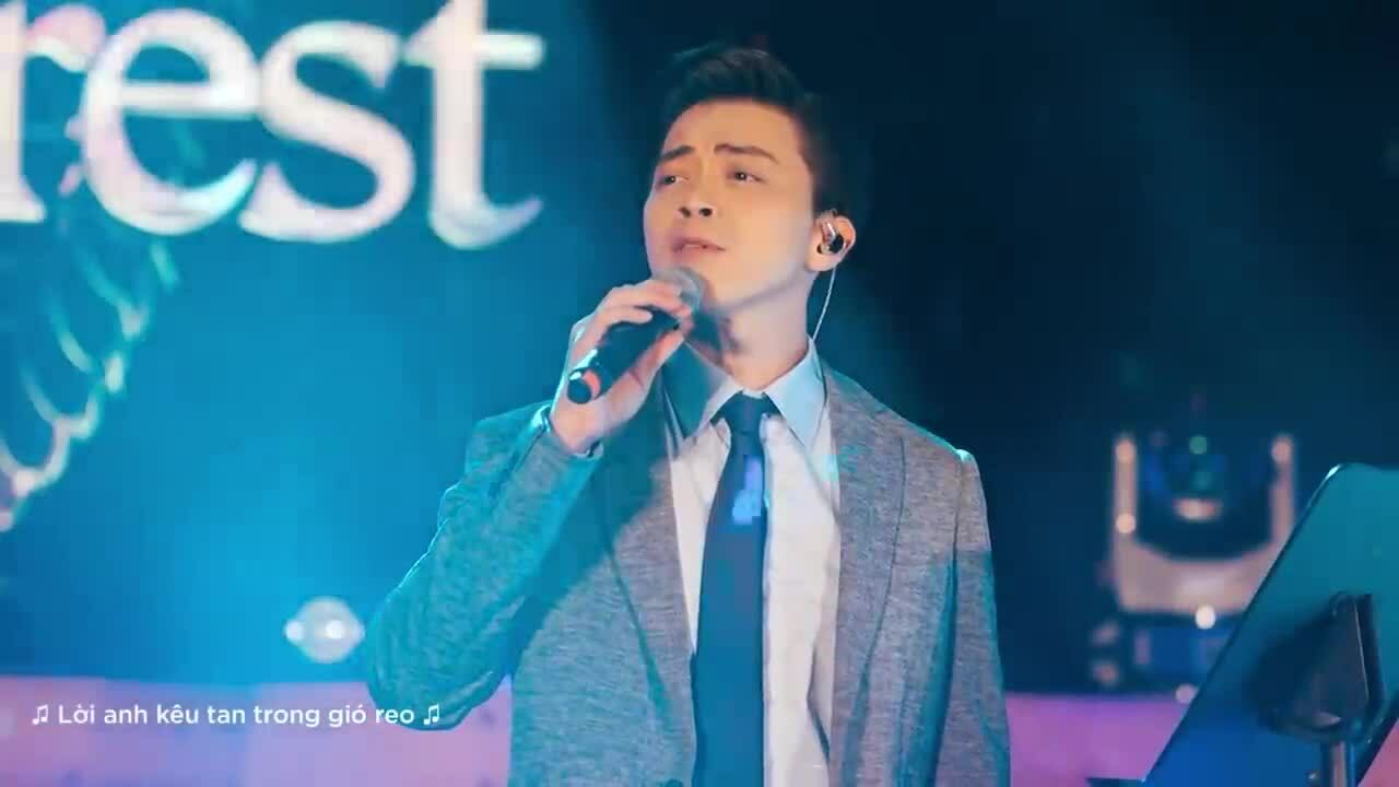 Lân Nhã hát "Đôi bờ" (nhạc ngoại, lời Việt: Lữ Liên) năm 2022