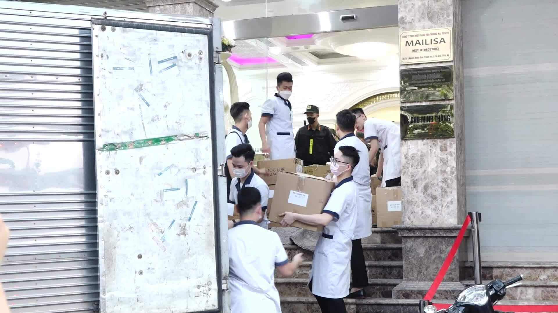 Nhiều thùng tài liệu hàng hóa được công an thu giữ tại cơ sở Mailisa Hà Nội