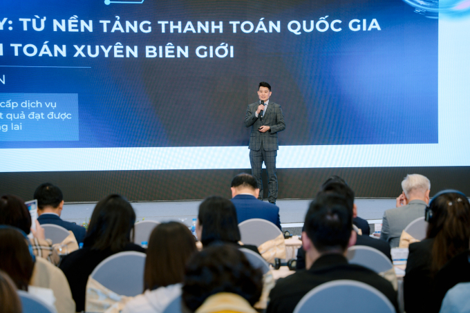 Ông Nguyễn Hoàng Long, Phó tổng giám đốc Napas trình bày tại sự kiện. Ảnh: Napas