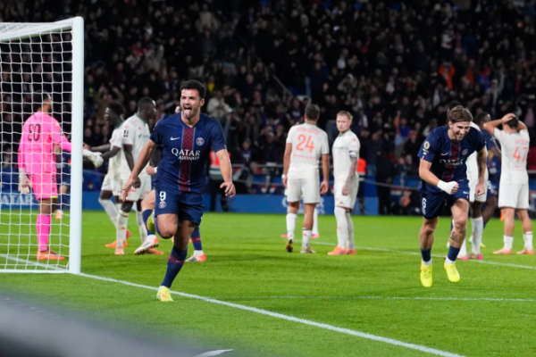 PSG thắng kịch tính phút cuối tại Ligue 1
