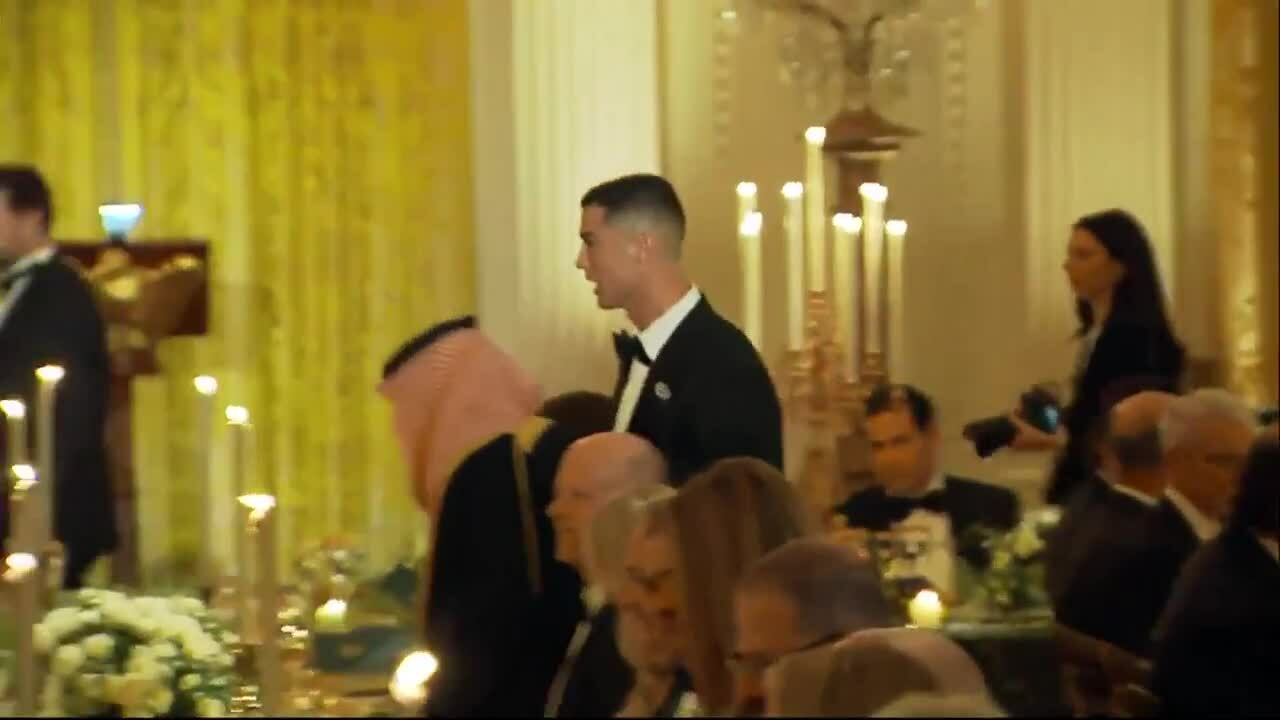 Ronaldo ăn tối tại Nhà Trắng
