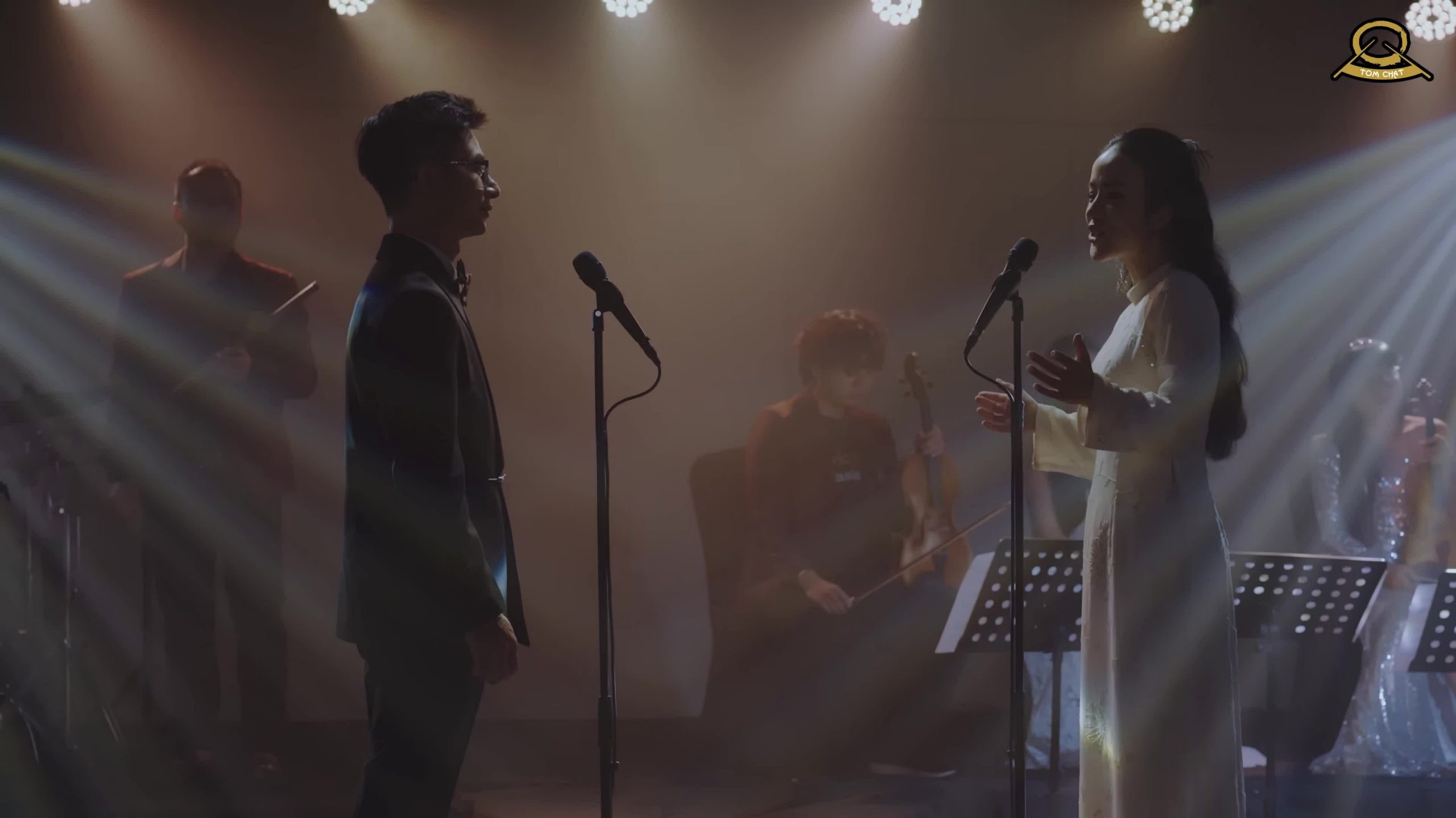 Triệu Hồng Ngọc, Trần Tuấn Hòa hát 