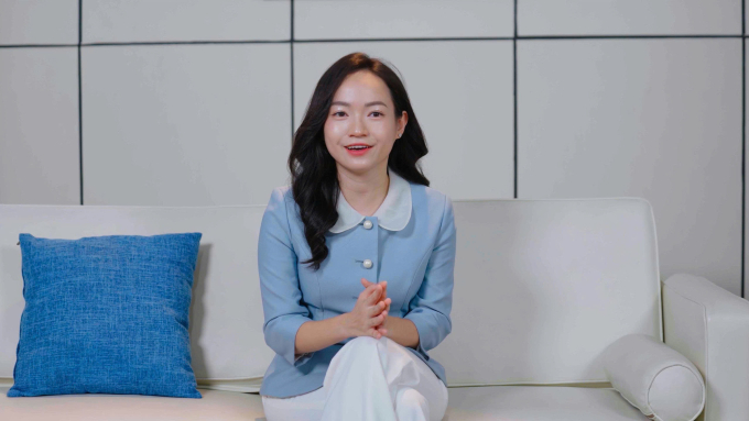 CEO Ngô Thùy Anh tại vodcast Smart Money, Smart Life - Dẫn đầu xu thế sinh lời. Ảnh: NVCC